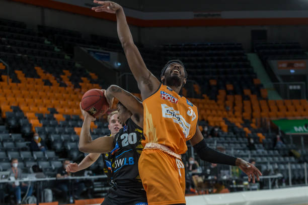 系列赛初期 系列赛初期