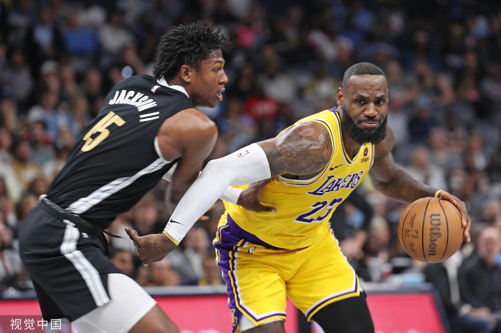 站出来发声 站出来发声