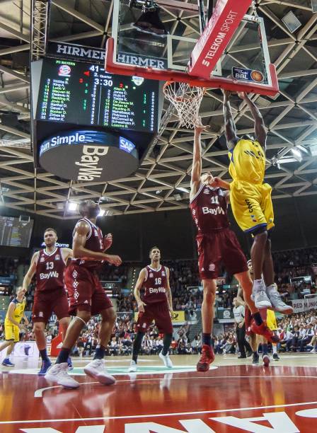 使其战术更 使其战术更