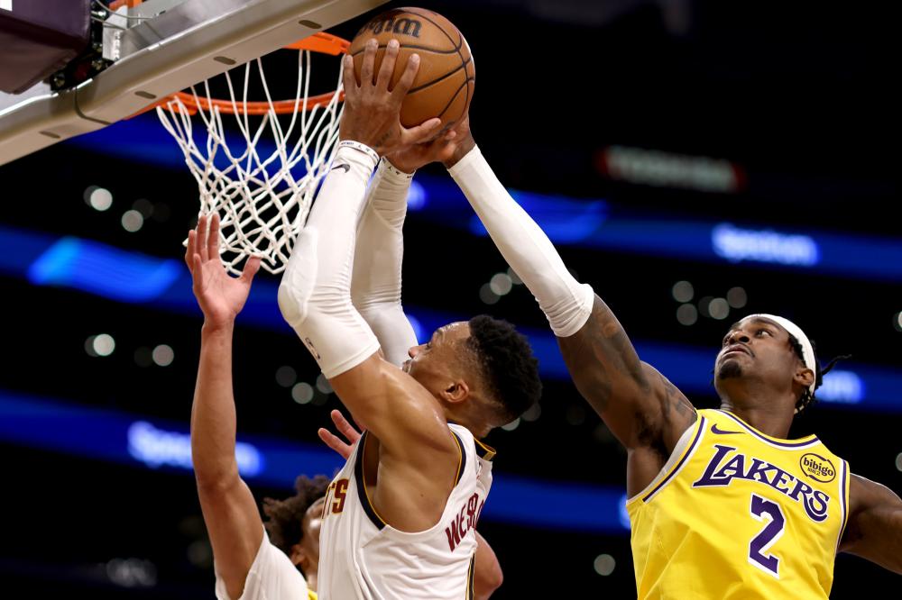 形成了鲜明 形成了鲜明